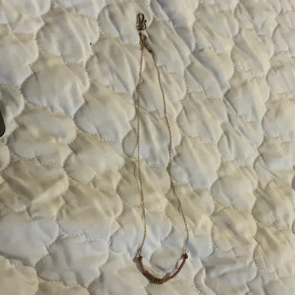 i am selling a gold and rosey pink necklace - Picture 1 of 2
